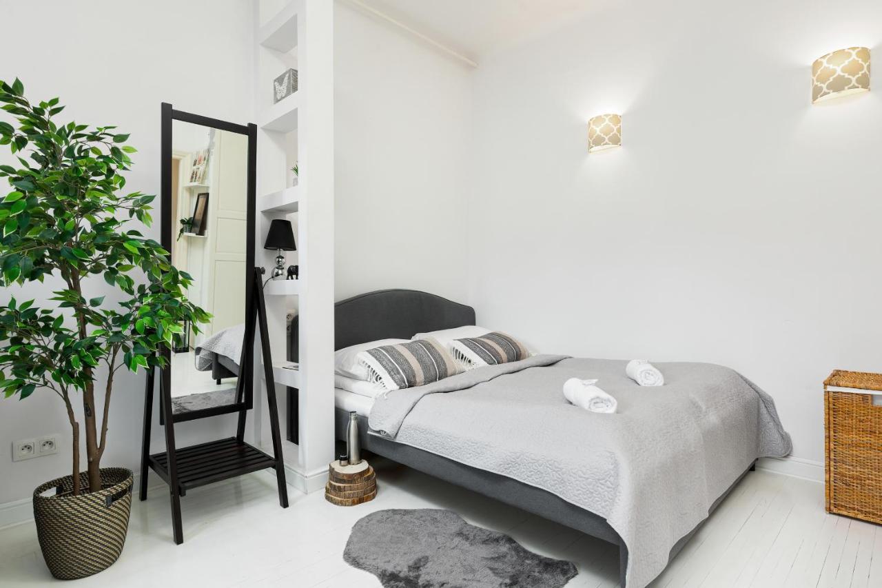 Mariensztat By Renters Lägenhet